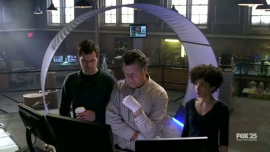 Fringe-1x01-Pilot-Pilot_594