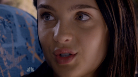 Crisis.S01E01.720p.HDTV_.X264-DIMENSION.mkv_snapshot_05.35_2015.01.04_19.31.42