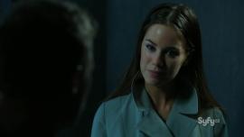 Dominion.S01E04.720p.HDTV_.X264-DIMENSION.mkv_snapshot_14.51_2014.07.12_20.24.29