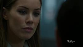 Dominion.S01E04.720p.HDTV_.X264-DIMENSION.mkv_snapshot_30.58_2014.07.12_20.41.45