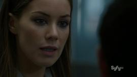 Dominion.S01E04.720p.HDTV_.X264-DIMENSION.mkv_snapshot_31.03_2014.07.12_20.41.54