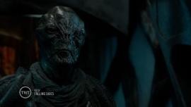 Falling.Skies_.S04E09.PROPER.720p.HDTV_.X264-DIMENSION.mkv_snapshot_16.31_2014.09.02_23.05.45