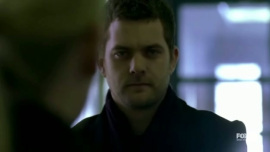 Fringe-1x01-Pilot-Pilot_344