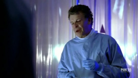 Fringe-1x01-Pilot-Pilot_426