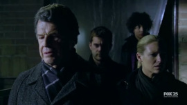 Fringe-1x01-Pilot-Pilot_443