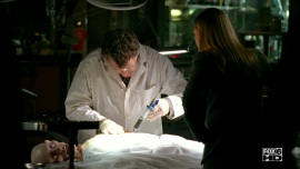 Fringe-1x02-The-Same-Old-Story_139