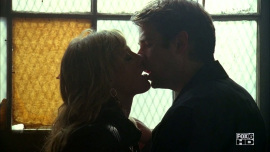 Fringe-1x02-The-Same-Old-Story_226