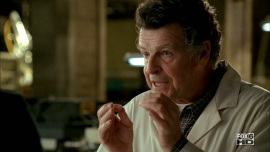 Fringe-1x02-The-Same-Old-Story_338