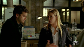 Fringe-1x02-The-Same-Old-Story_346