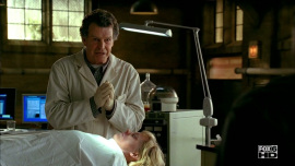 Fringe-1x02-The-Same-Old-Story_375