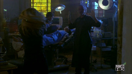 Fringe-1x02-The-Same-Old-Story_41