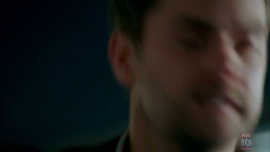 Fringe-1x03-The-Ghost-Network_098