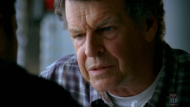 Fringe-1x03-The-Ghost-Network_108