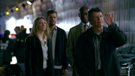 Fringe-1x03-The-Ghost-Network_117