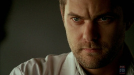 Fringe-1x03-The-Ghost-Network_157