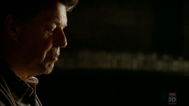 Fringe-1x03-The-Ghost-Network_201