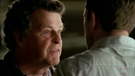 Fringe-1x03-The-Ghost-Network_350