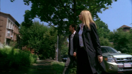 Fringe-1x03-The-Ghost-Network_383