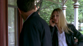 Fringe-1x03-The-Ghost-Network_389