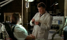 Fringe-1x03-The-Ghost-Network_421