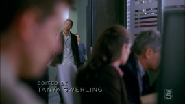 Fringe-1x04-The-Arrival_067