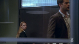 Fringe-1x04-The-Arrival_071