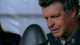 Fringe-1x04-The-Arrival_109