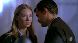 Fringe-1x04-The-Arrival_117