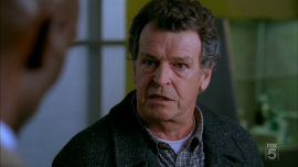 Fringe-1x04-The-Arrival_121