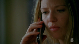 Fringe-1x04-The-Arrival_185