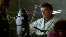 Fringe-1x04-The-Arrival_235