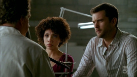 Fringe-1x04-The-Arrival_243