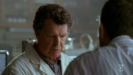 Fringe-1x04-The-Arrival_244