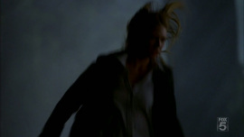 Fringe-1x04-The-Arrival_37