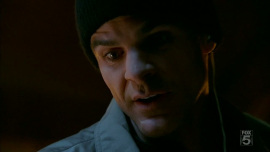 Fringe-1x04-The-Arrival_389