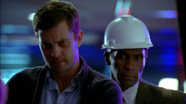 Fringe-1x05-Power-Hungry_144