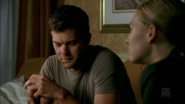 Fringe-1x05-Power-Hungry_295