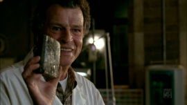 Fringe-1x05-Power-Hungry_353