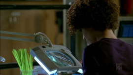 Fringe-1x05-Power-Hungry_396