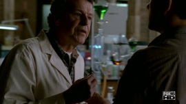 Fringe-1x06-The-Cure_469