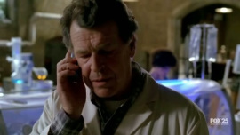 Fringe-1x07-In-Which-We-Meet-Mr.-Jones_302