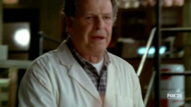 Fringe-1x07-In-Which-We-Meet-Mr.-Jones_350