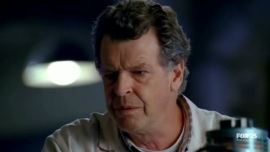 Fringe-1x07-In-Which-We-Meet-Mr.-Jones_428