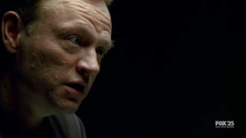 Fringe-1x07-In-Which-We-Meet-Mr.-Jones_448