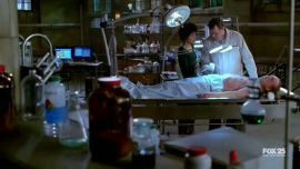 Fringe-1x09-The-Dreamscape_114