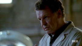 Fringe-1x09-The-Dreamscape_290