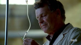 Fringe-1x09-The-Dreamscape_305