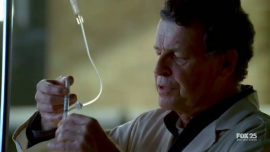 Fringe-1x09-The-Dreamscape_307