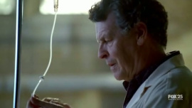 Fringe-1x09-The-Dreamscape_309