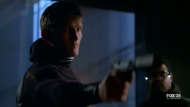 Fringe-1x10-Safe_061